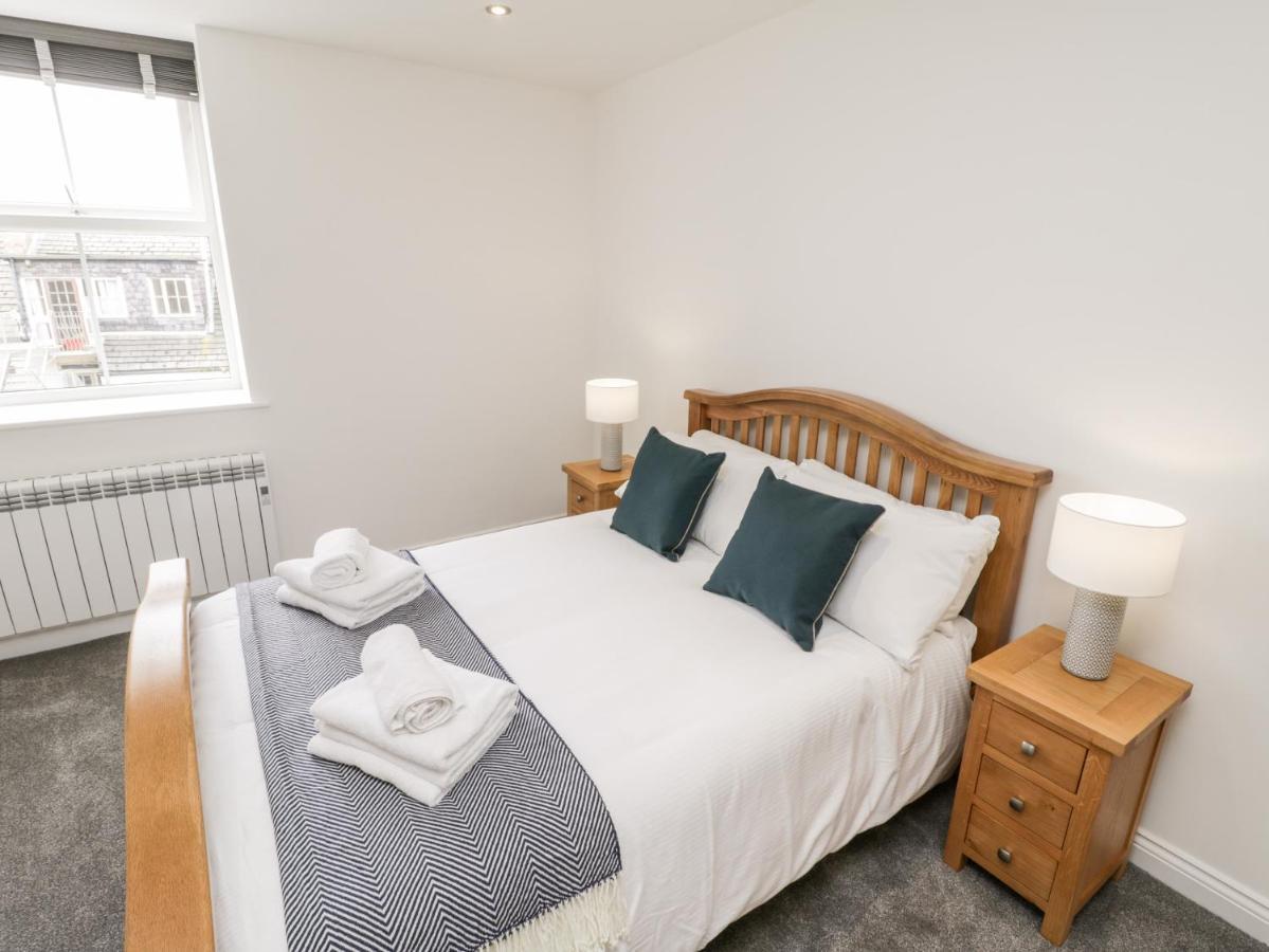 Sandsend View Apartment Whitby