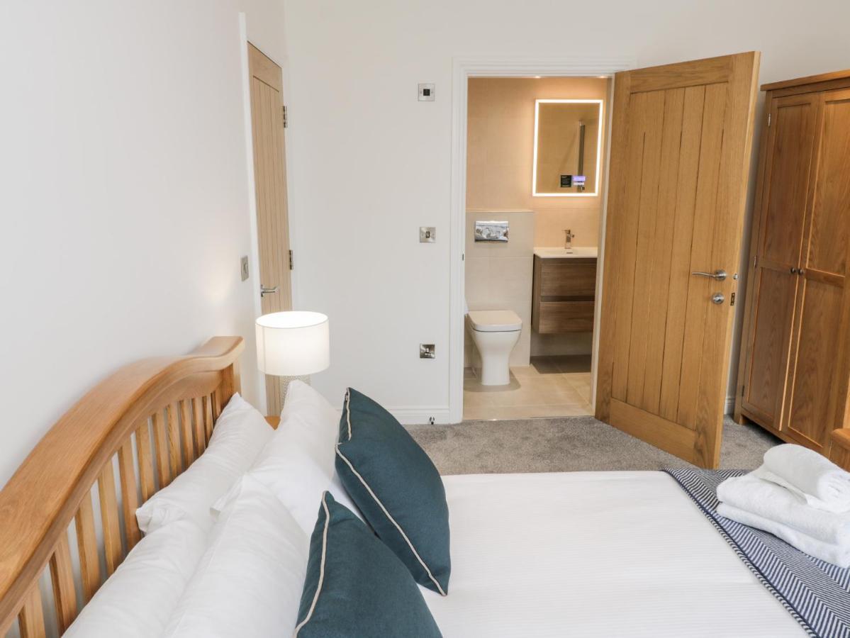 Sandsend View Apartment *