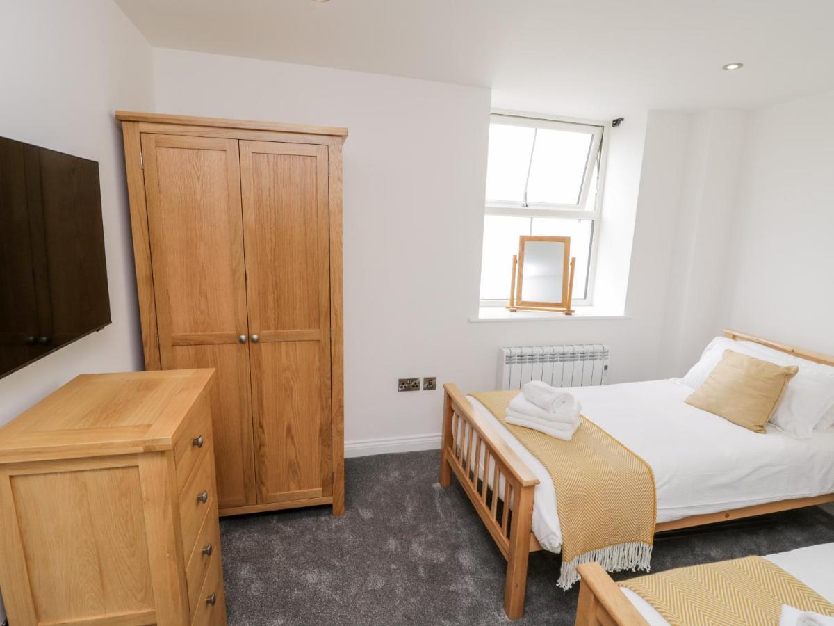Sandsend View Apartment Whitby