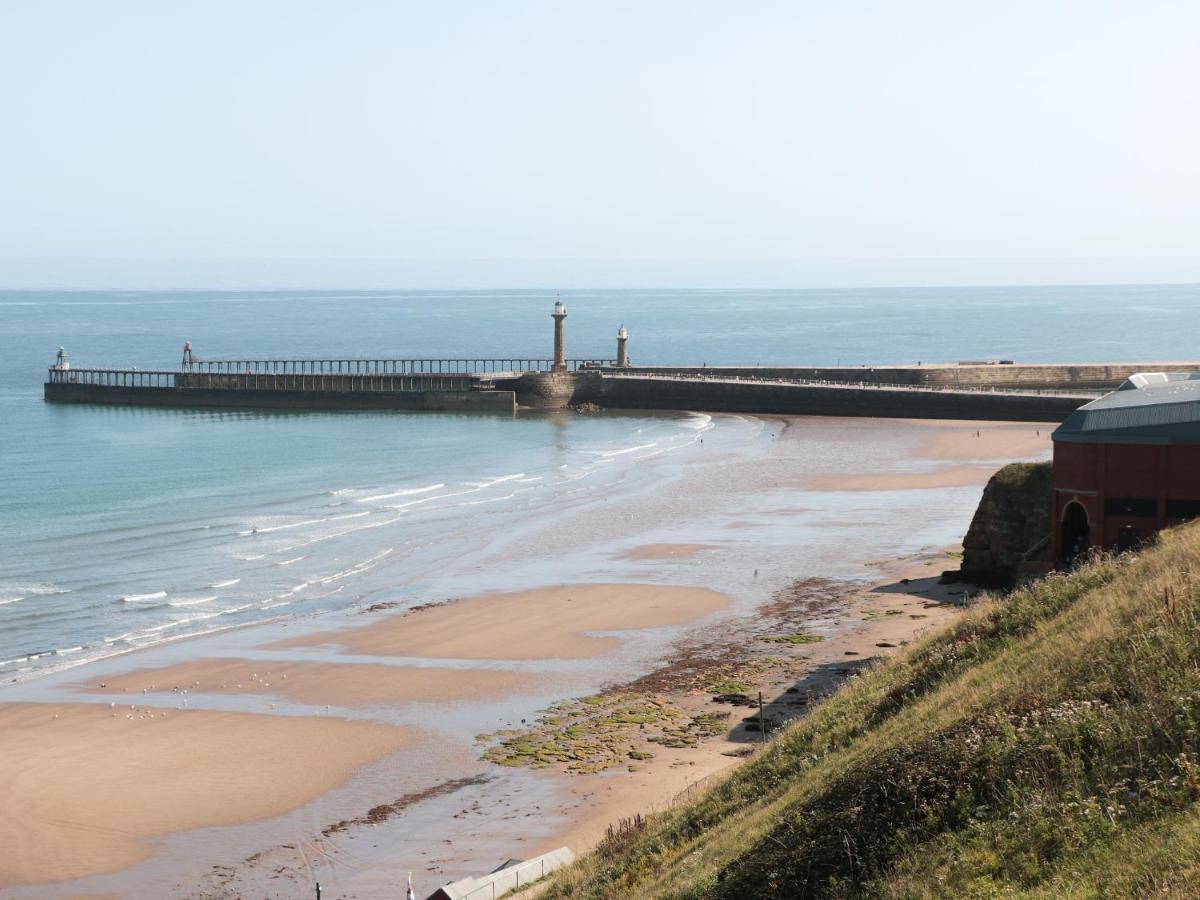 Sandsend View Apartment *